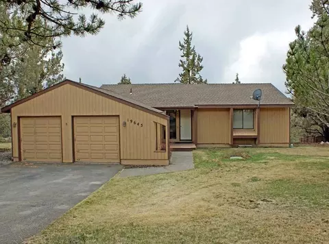 19645 Ridgewood Dr, Bend, OR 97701 photo 1