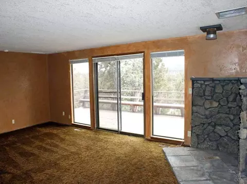 19645 Ridgewood Dr, Bend, OR 97701 photo 2