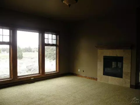 23063 Canyon View Loop, Bend, OR 97701 photo 11