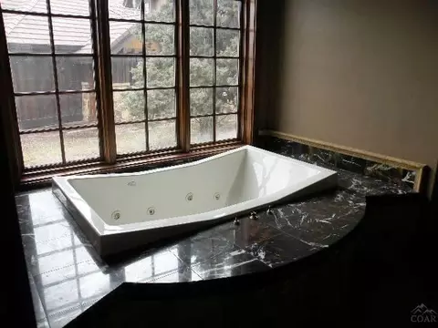 23063 Canyon View Loop, Bend, OR 97701 photo 12