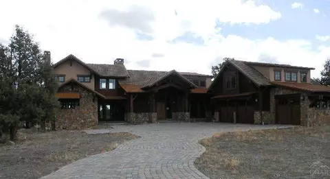 23063 Canyon View Loop, Bend, OR 97701 photo 2