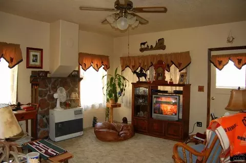 333 Dollarhide Rd, Mitchell, OR 97750 photo 6