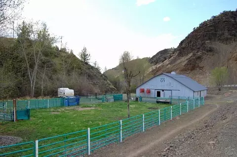 333 Dollarhide Rd, Mitchell, OR 97750 photo 8