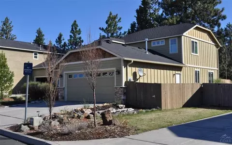 60910 Garrison Dr, Bend, OR 97702 photo 2