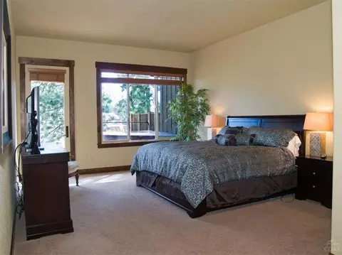 60515 Snap Shot Loop, Bend, OR 97702 photo 9