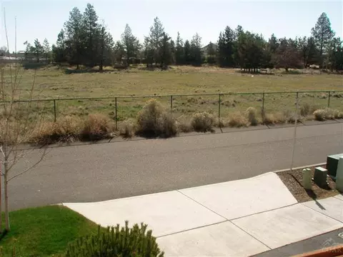63235 Britta St, Bend, OR 97701 photo 15