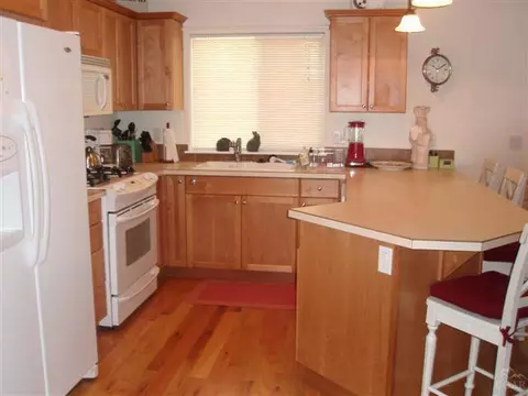 63235 Britta St, Bend, OR 97701 photo 6