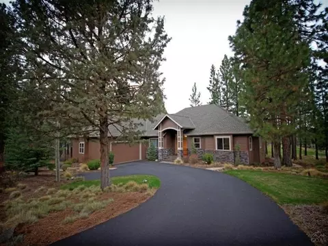 2820 NW Mcdermott, Bend, OR 97701 photo 2