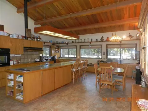 52050 Read Loop, La Pine, OR 97739 photo 8