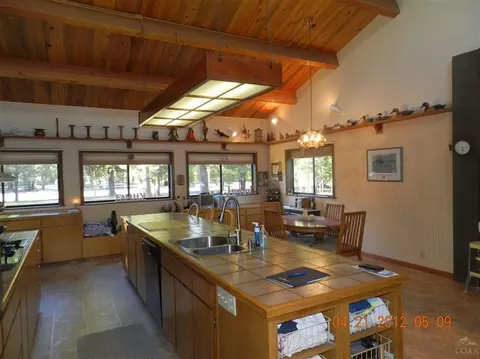 52050 Read Loop, La Pine, OR 97739 photo 9