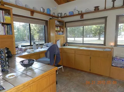 52050 Read Loop, La Pine, OR 97739 photo 12