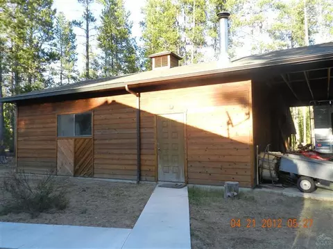 52050 Read Loop, La Pine, OR 97739 photo 7