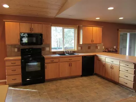 15161 River Loop Dr, Bend, OR 97707 photo 9