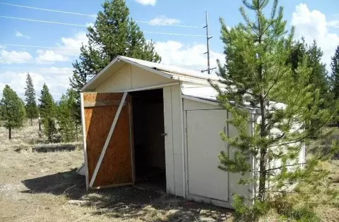 53170 Riverview Dr, La Pine, OR 97739 photo 2