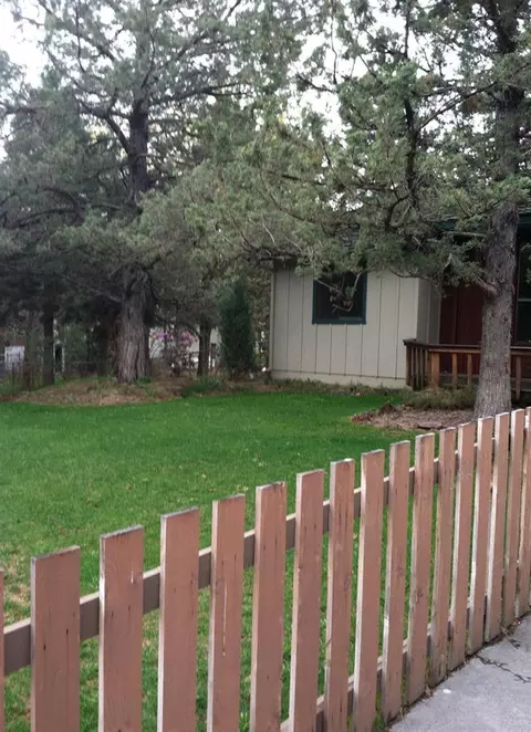 20435 Silver Tip Ct, Bend, OR 97702 photo 2
