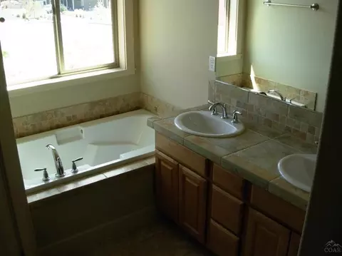 21317 Megan Ct, Bend, OR 97701 photo 5