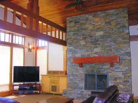19460 Green Lakes Loop, Bend, OR 97702 photo 2