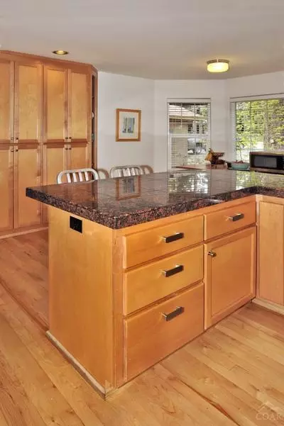 19565 E Campbell, Bend, OR 97702 photo 12