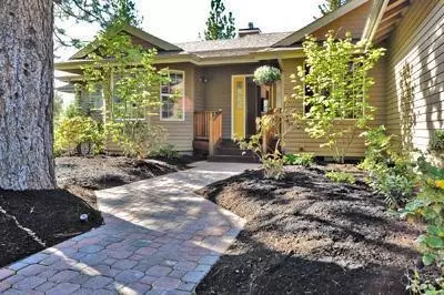 19565 E Campbell, Bend, OR 97702 photo 1