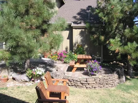 61437 Linton Loop, Bend, OR 97702 photo 3