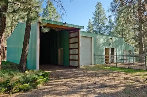 18928 SW Choctaw Rd, Bend, OR 97702 photo 5