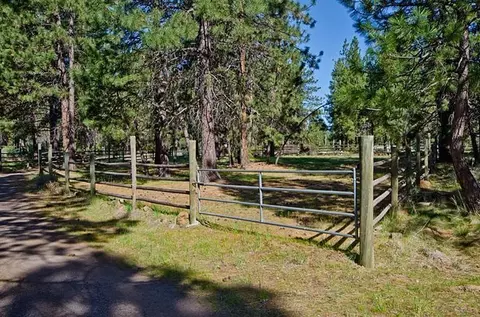 18928 SW Choctaw Rd, Bend, OR 97702 photo 18