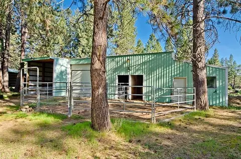 18928 SW Choctaw Rd, Bend, OR 97702 photo 6