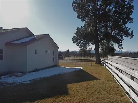 63245 Silvis Rd, Bend, OR 97701 photo 4