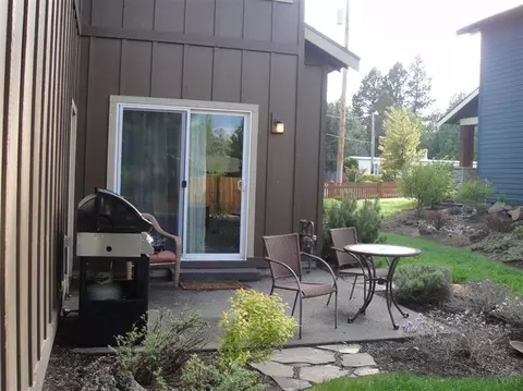 20382 SE Murphy Rd, Bend, OR 97702 photo 2