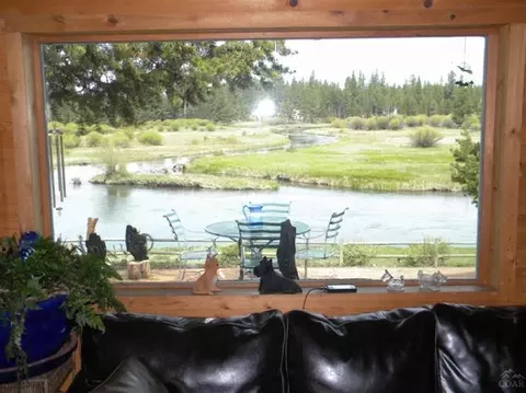 54677 Silver Fox Dr, Bend, OR 97707 photo 5