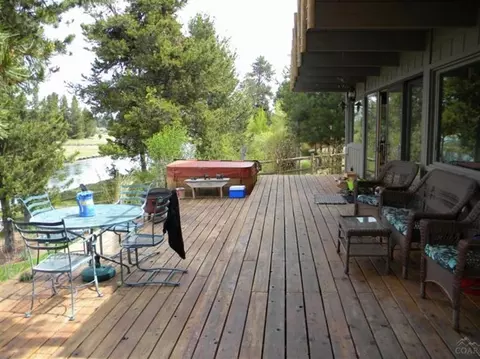 54677 Silver Fox Dr, Bend, OR 97707 photo 4