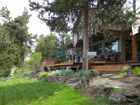 54677 Silver Fox Dr, Bend, OR 97707 photo 3