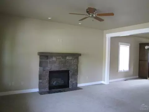 61478 Linton Loop, Bend, OR 97702 photo 4