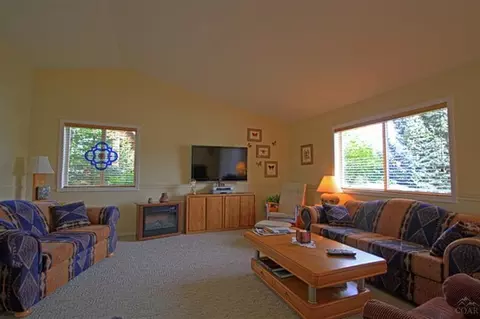 64752 Saros Ln, Bend, OR 97701 photo 7