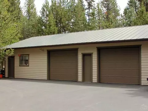 56528 Eclipse Dr, Bend, OR 97707 photo 17