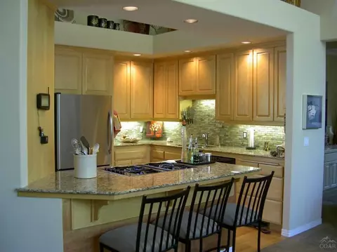 61968 Fall Creek Loop, Bend, OR 97701 photo 3