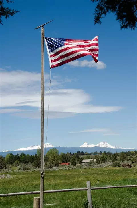 22700 SE Rickard Rd, Bend, OR 97702 photo 12
