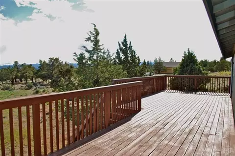 21095 Limestone Ave, Bend, OR 97701 photo 2