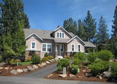 19415 Blue Lake Loop, Bend, OR 97702 photo 1