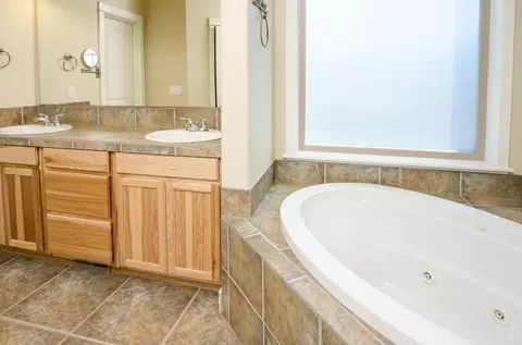 2307 NE Buckwheat Ct, Bend, OR 97701 photo 6