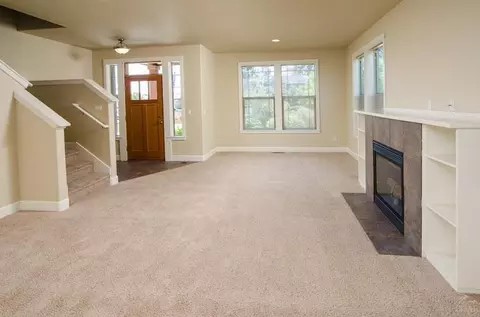 2307 NE Buckwheat Ct, Bend, OR 97701 photo 2