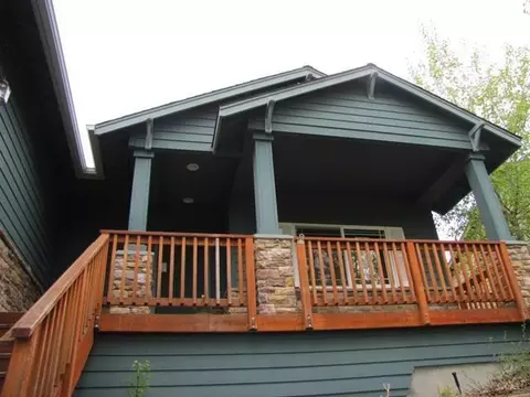 19959 Cliffrose Dr, Bend, OR 97702 photo 2
