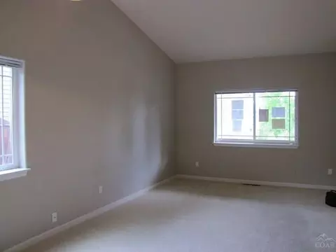 19959 Cliffrose Dr, Bend, OR 97702 photo 3