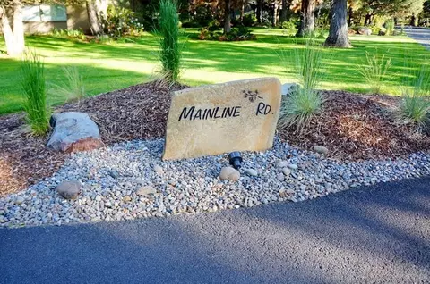 20410 Mainline Rd, Bend, OR 97702 photo 2