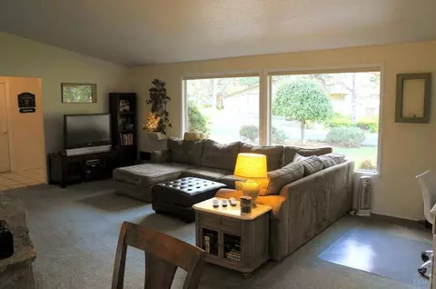 20410 Mainline Rd, Bend, OR 97702 photo 6