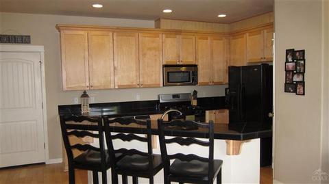855 NE Locksley Dr, Bend, OR 97701 photo 3