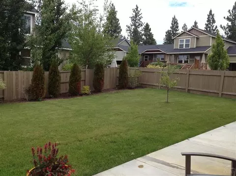 19568 Sager Loop, Bend, OR 97702 photo 11