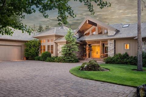 56345 Twin Rivers Dr, Bend, OR 97707 photo 1