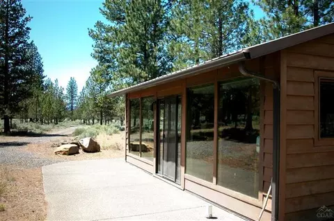67550 Harrington Loop, Bend, OR 97701 photo 6