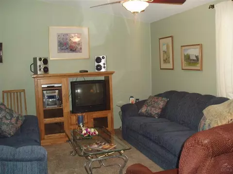 934 NEmerson Ave, Bend, OR 97701 photo 3